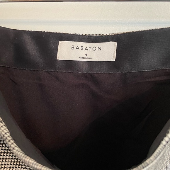 Aritzia Babaton mini skirt - Picture 4 of 4